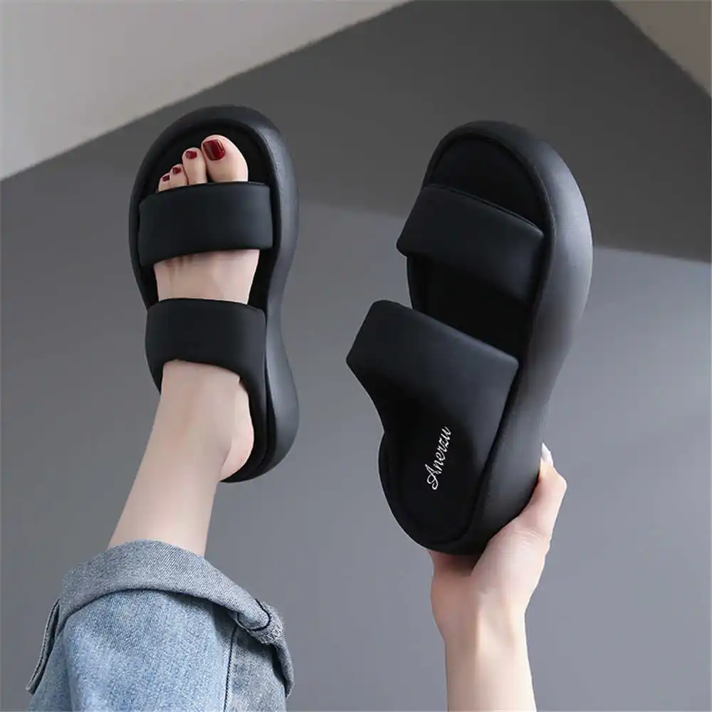Maat 39, strips zomerschoenen  - High Tech Office Room recensie en prijs